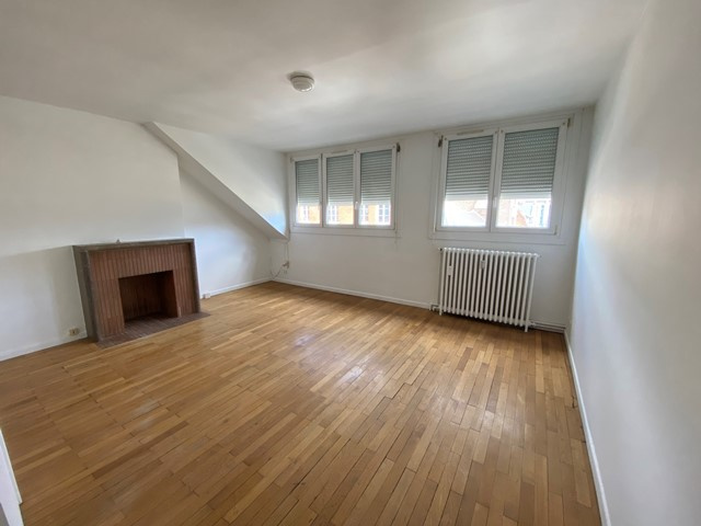 Immo80 – L'immobilier à Amiens et dans la Somme-CENTRE VILLE APPARTEMENT DE TYPE 3 AVEC PARKING