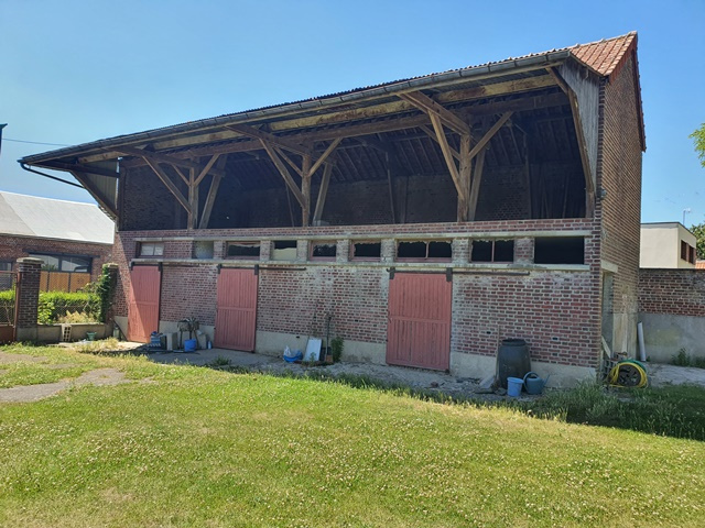 Immo80 – L'immobilier à Amiens et dans la Somme-GRANGE 135 M2 ORESMAUX