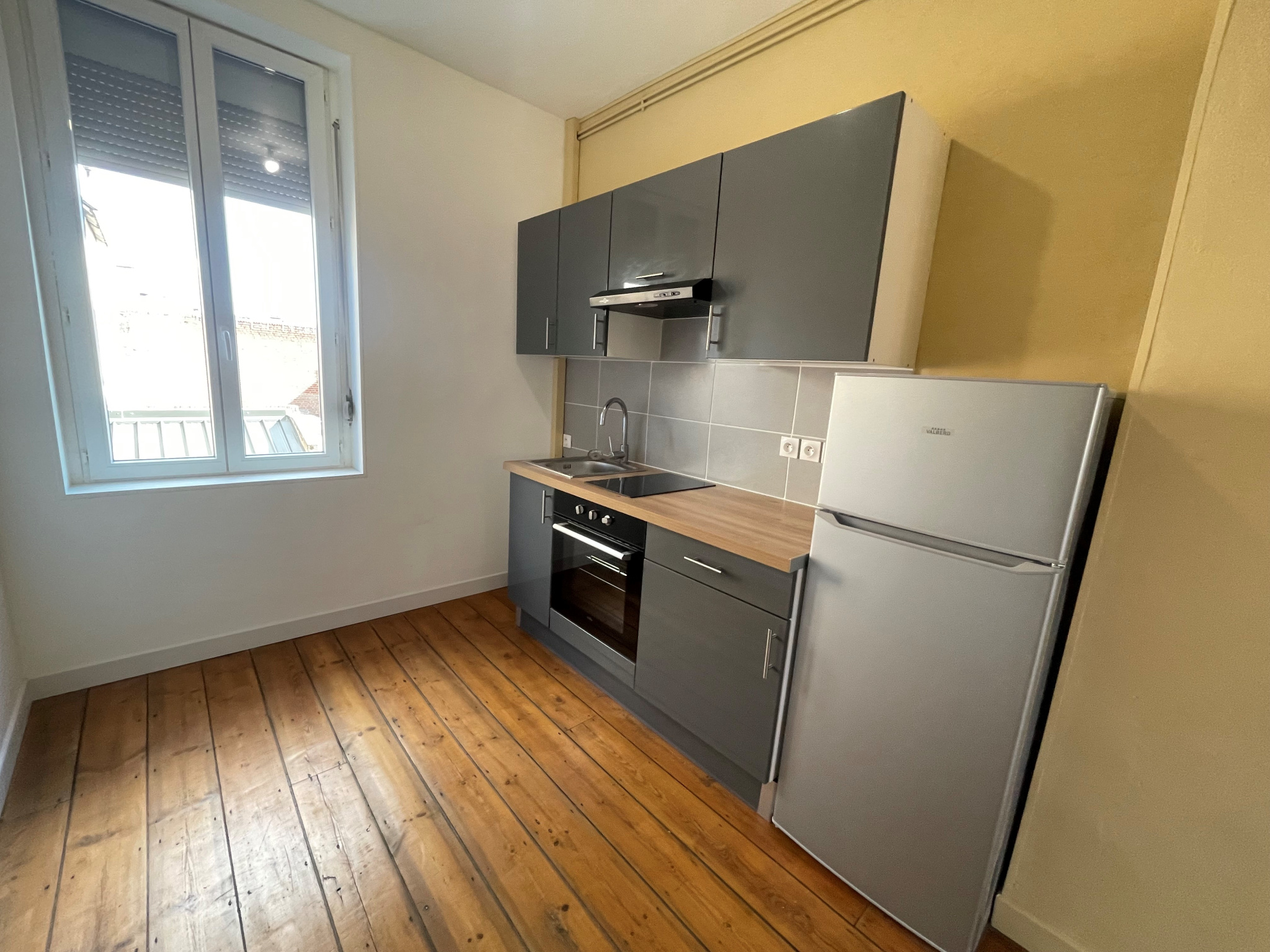 Immo80 – L'immobilier à Amiens et dans la Somme-PROCHE GARE STUDIO RÉNOVÉ
