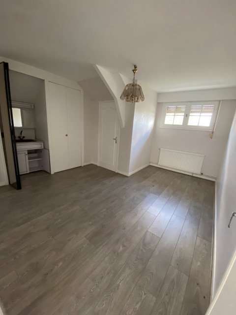 Immo80 – L'immobilier à Amiens et dans la Somme-DURY MAISON INDIVIDUELLE AVEC GRAND JARDIN ET GARAGE