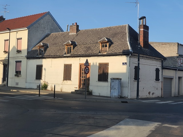 Immo80 – L'immobilier à Amiens et dans la Somme-CAMON MAISON A RÉNOVER AVEC COUR ET GARAGE
