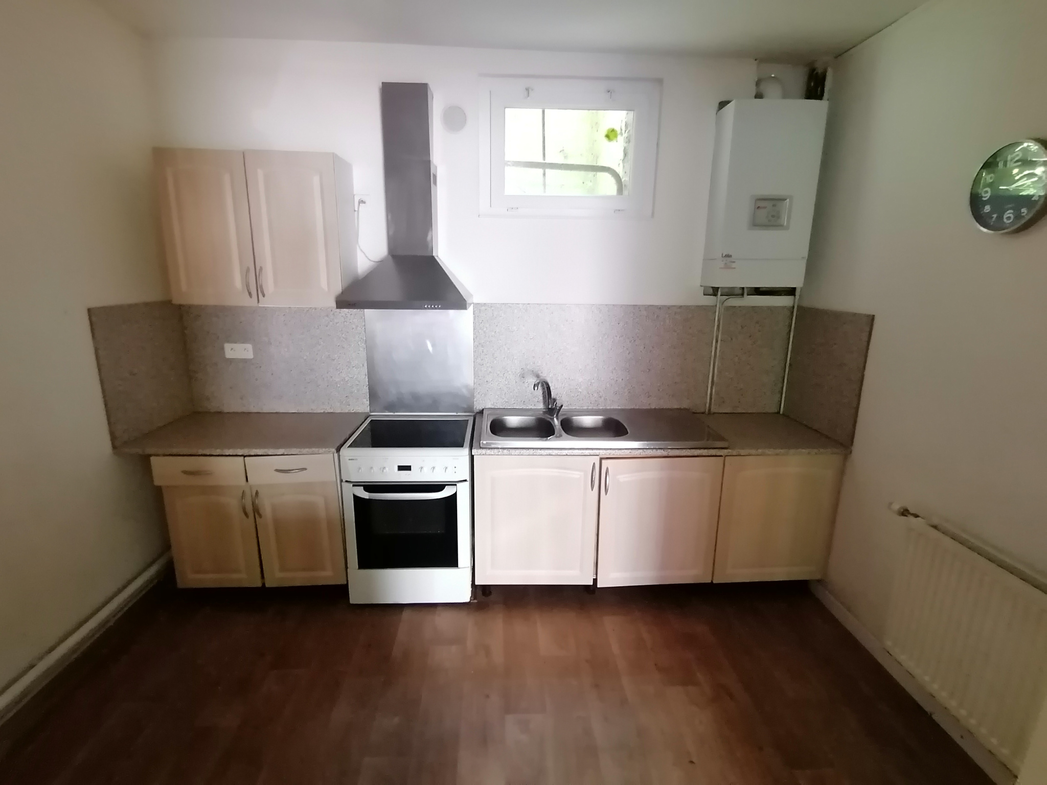 Immo80 – L'immobilier à Amiens et dans la Somme-MAISON EN RETRAIT DE RUE PROCHE DES FACS