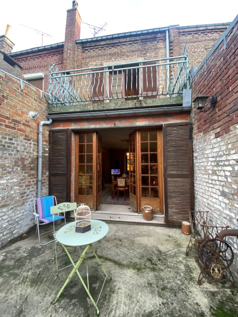 Immo80 – L'immobilier à Amiens et dans la Somme-QUARTIER SAINT HONORE MAISON AUX BEAUX VOLUMES AVEC FACADE RAVALEE
