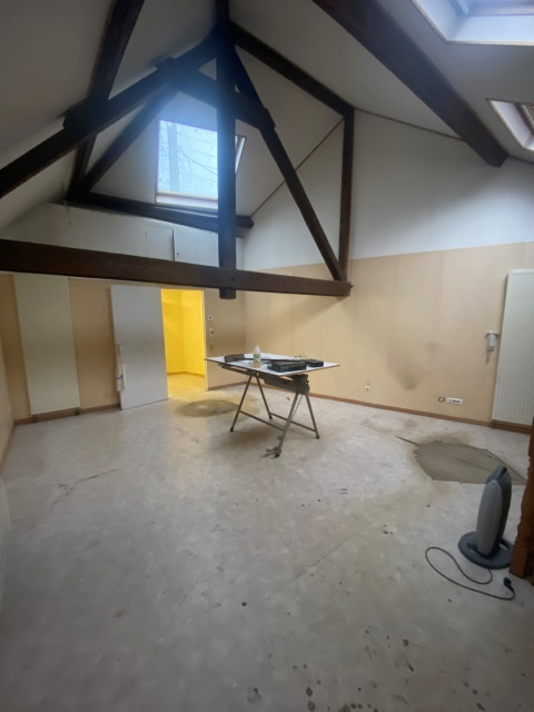 Immo80 – L'immobilier à Amiens et dans la Somme-QUARTIER SAINT HONORE ENTREPOT AVEC BUREAU DE PLUS DE 150M2