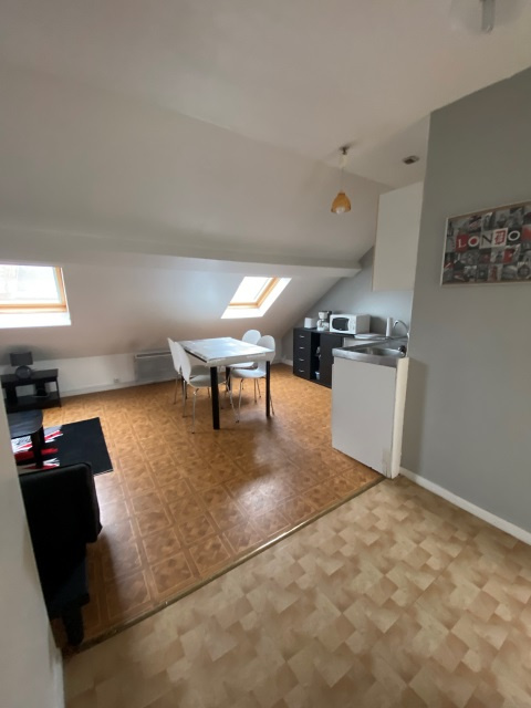 Immo80 – L'immobilier à Amiens et dans la Somme-SAINT HONORÉ STUDIO SOUS COMBLES