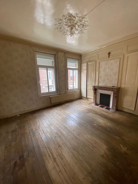Immo80 – L'immobilier à Amiens et dans la Somme-MAISON SAINT HONORÉ PROCHE CENTRE VILLE / BEAUX VOLUMES AVEC COUR