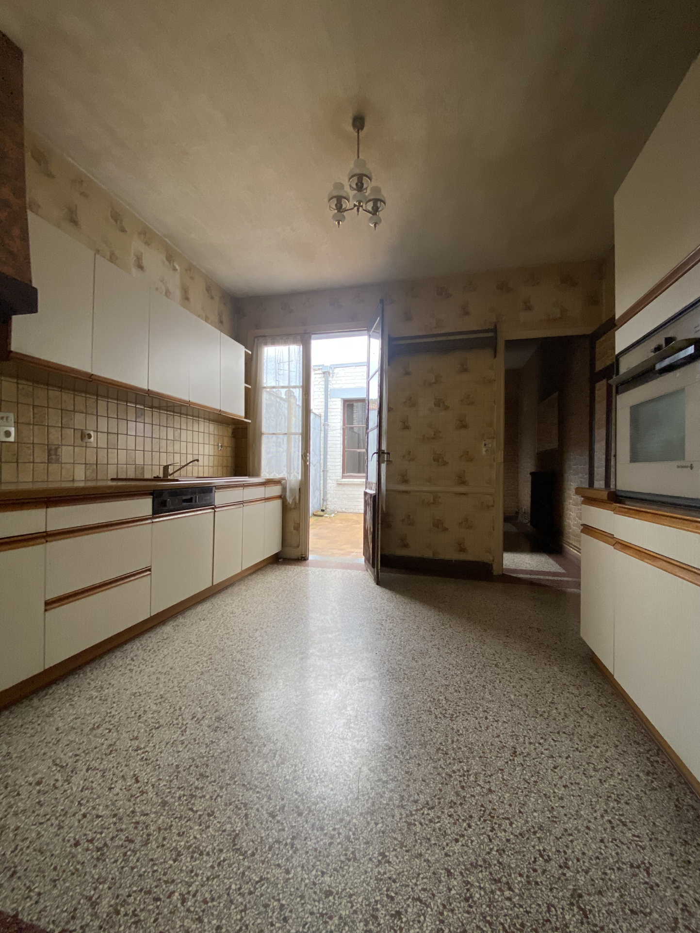 Immo80 – L'immobilier à Amiens et dans la Somme-MAISON AVEC GARAGE ET COUR QUARTIER SAINTE ANNE
