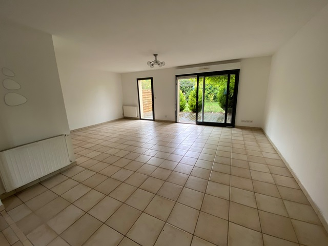 Immo80 – L'immobilier à Amiens et dans la Somme-MAISON AVEC JARDIN ET GARAGE A DEUX PAS DE L’HOPITAL SUD