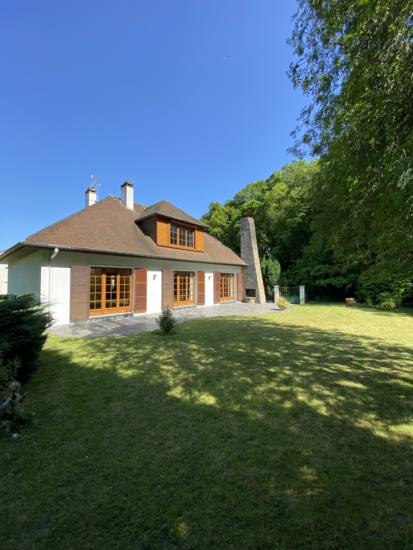 Immo80 – L'immobilier à Amiens et dans la Somme-PAVILLON INDIVIDUEL SUR SOUS SOL COMPLET DANS UN ENVIRONNEMENT VERDOYANT