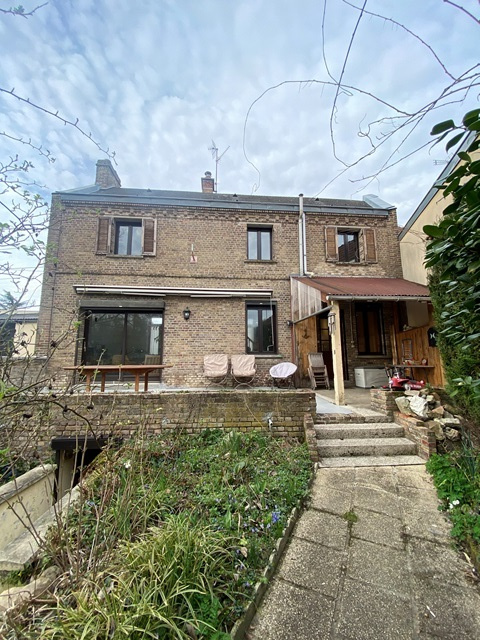 Immo80 – L'immobilier à Amiens et dans la Somme-MAISON TROIS CHAMBRES ET JARDIN D’ENVIRON 1000M2